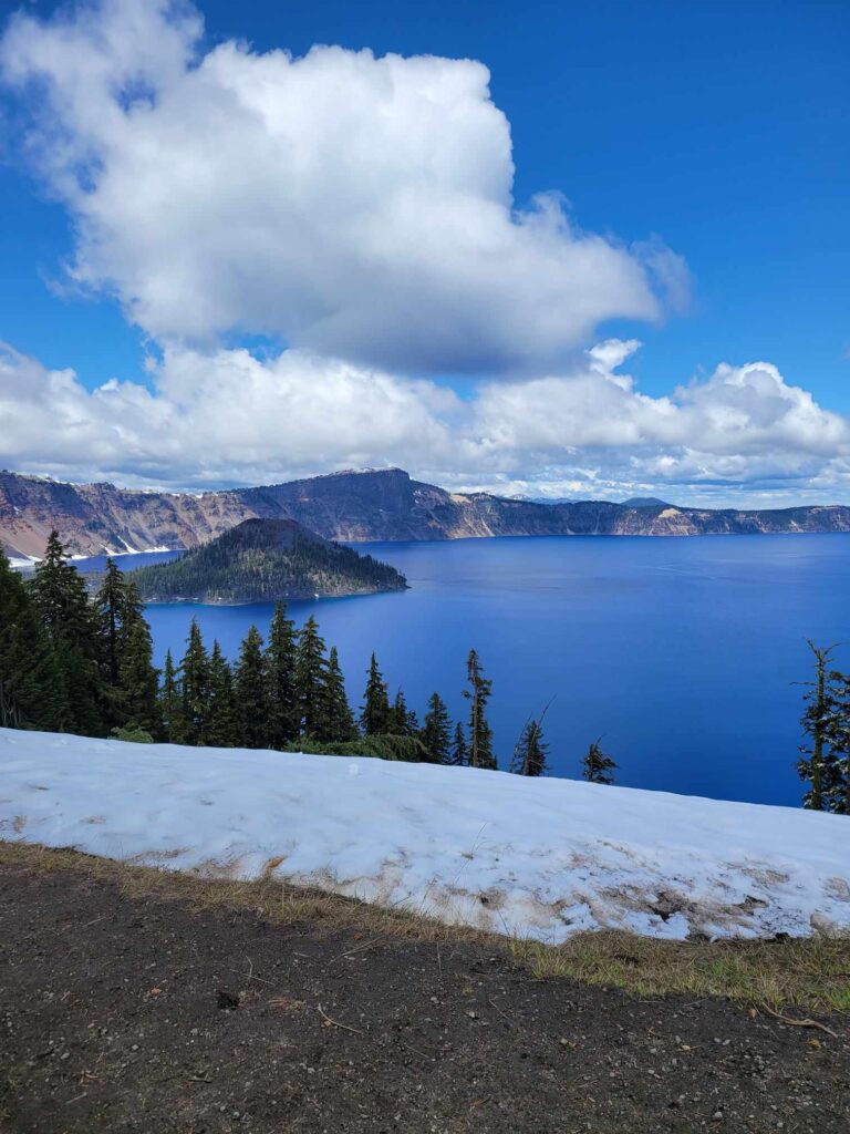 crater lake wizard island snow

