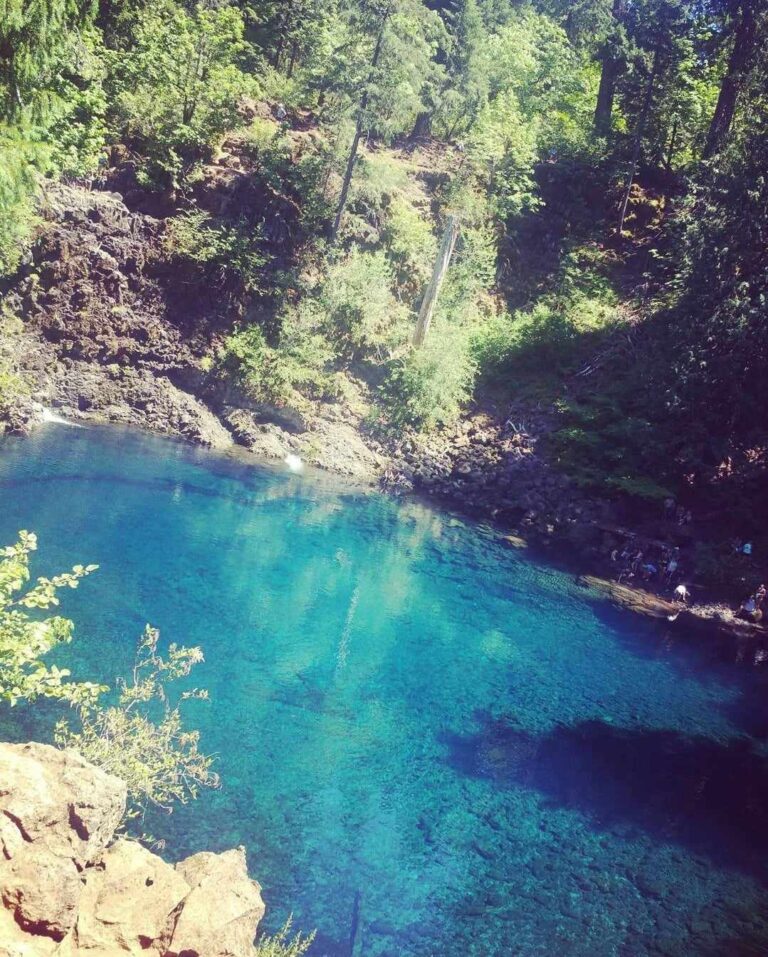 10 Things to Know About Oregon’s Tamolitch Blue Pool