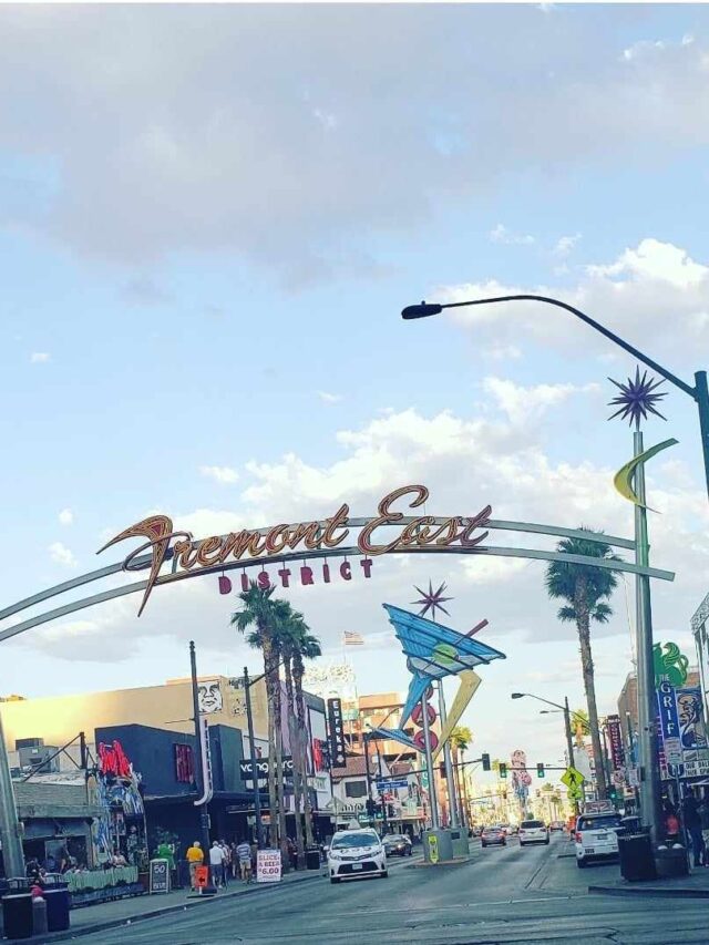 Cheap Times to Visit Las Vegas, Plus How I Stayed For Free!